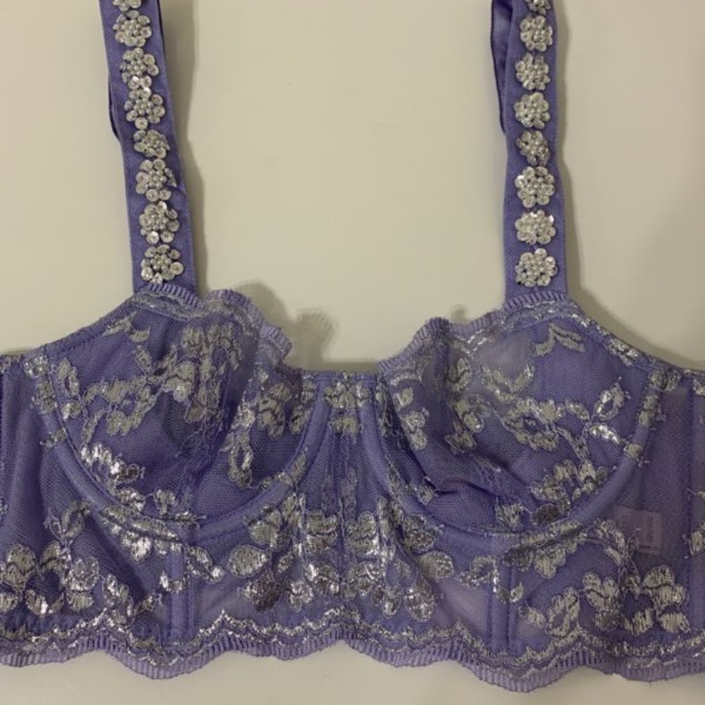 Victoria’s Secret dream angels bra